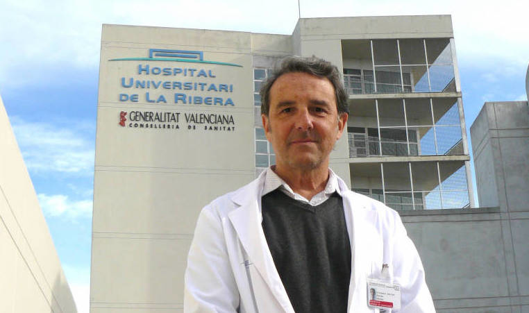 Javier Palau, gerente del Hospital de La Ribera. VP
