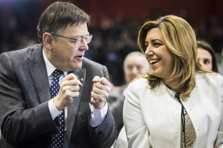 Ximo Puig junto a Susana Díaz, su favorita para liderar el PSOE. EVA MÁÑEZ