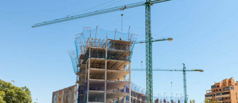 Edificio en construcción en Alicante, en imagen de archivo.